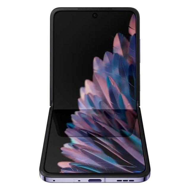 compare Realme Flip image