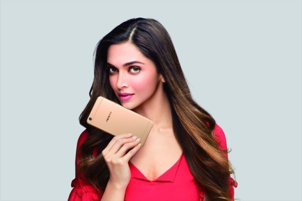 Smartphone brand used by Deepika Padukone - TECNO