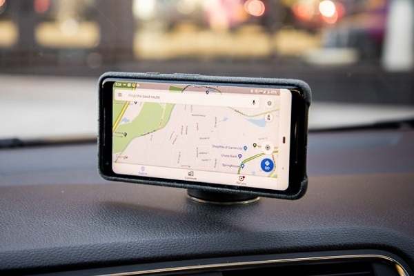 Make it a Follow-up GPS Device - Uses for an Old Smartphone