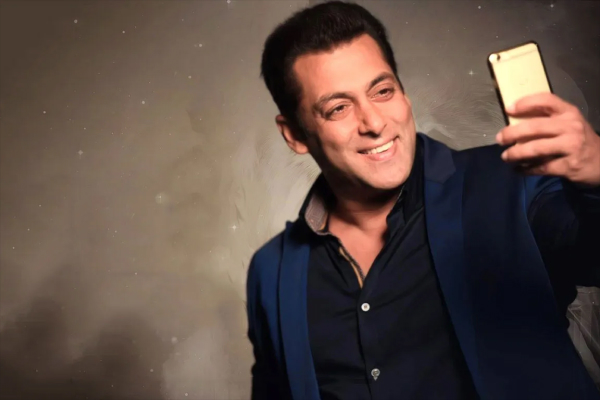 Top Bollywood Celebrities and Smartphone Brands They Use Salman Khan – iPhone